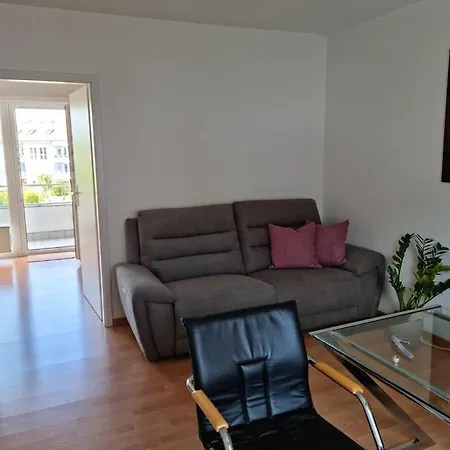 Helle, Komfortabel Und Zentral Gelegene 吕塞尔斯海姆